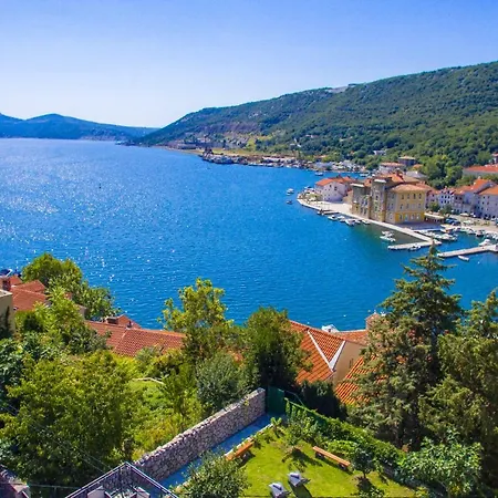 Volcera Apartman Bakar